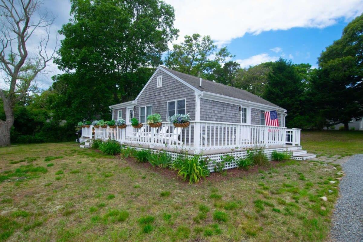 Wrap-Around Porch Mins To Beach Chatham Extérieur photo